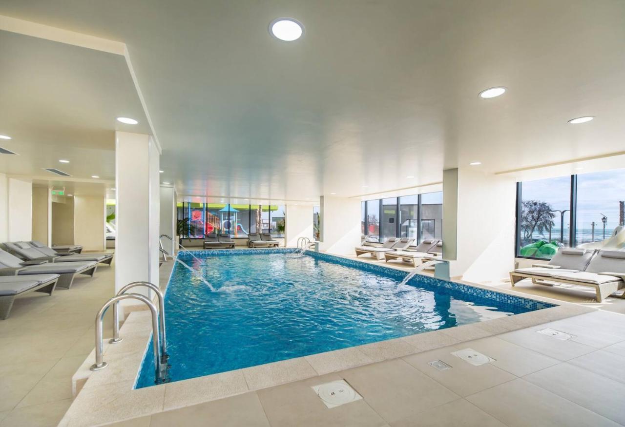 Luxury Kln By Alezzi Mamaia Nord Apartment Năvodari Екстериор снимка